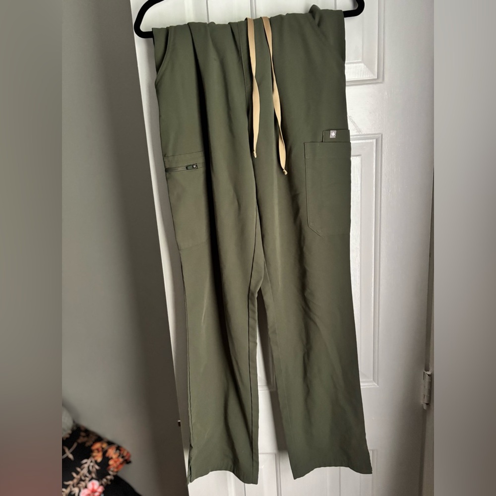 Figs Olive Green Cargo Scrub Pants
